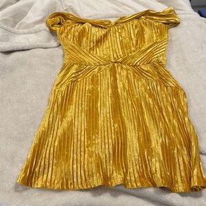 NBD Yellow Off-Shoulder Mini Dress